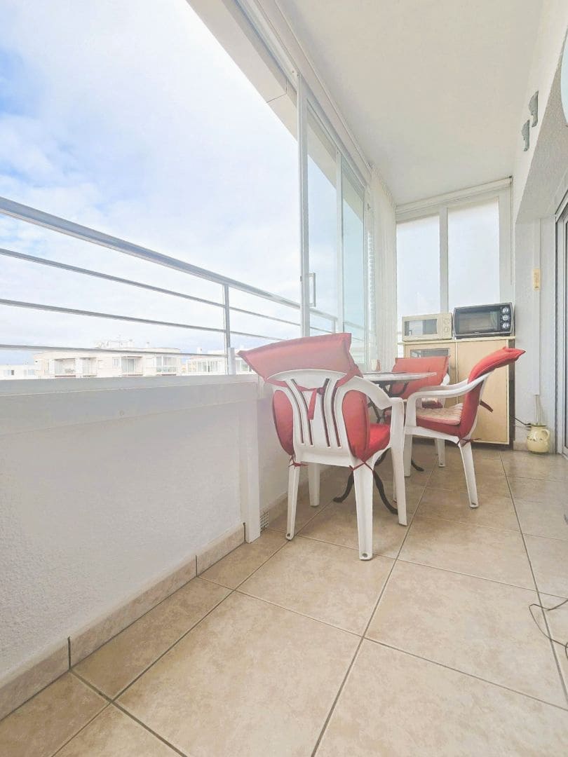 1 makuuhuone Asunto myytävänä paikassa Roses mukana uima-altaan - 195 000 € (Ref: 9229088)