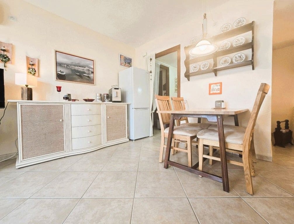 1 makuuhuone Asunto myytävänä paikassa Roses mukana uima-altaan - 195 000 € (Ref: 9229088)