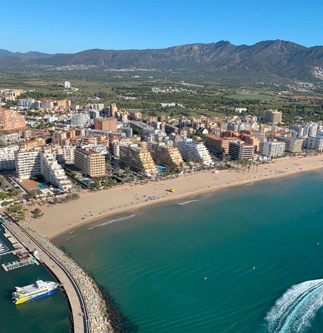 1 makuuhuone Asunto myytävänä paikassa Roses mukana uima-altaan - 195 000 € (Ref: 9229088)