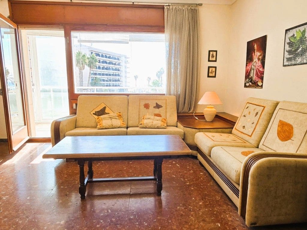 Apartamento Playa de 1 habitación en Roses en venta - 195.000 € (Ref: 9253662)