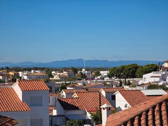 Apartamento de 3 habitaciones en Santa Margarida, Roses en venta - 199.000 € (Ref: 9257678)