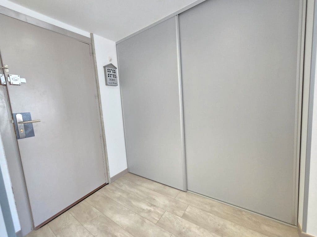 1 soveværelse Strandlejlighed til salg i Roses med swimmingpool - € 212.500 (Ref: 9297749)