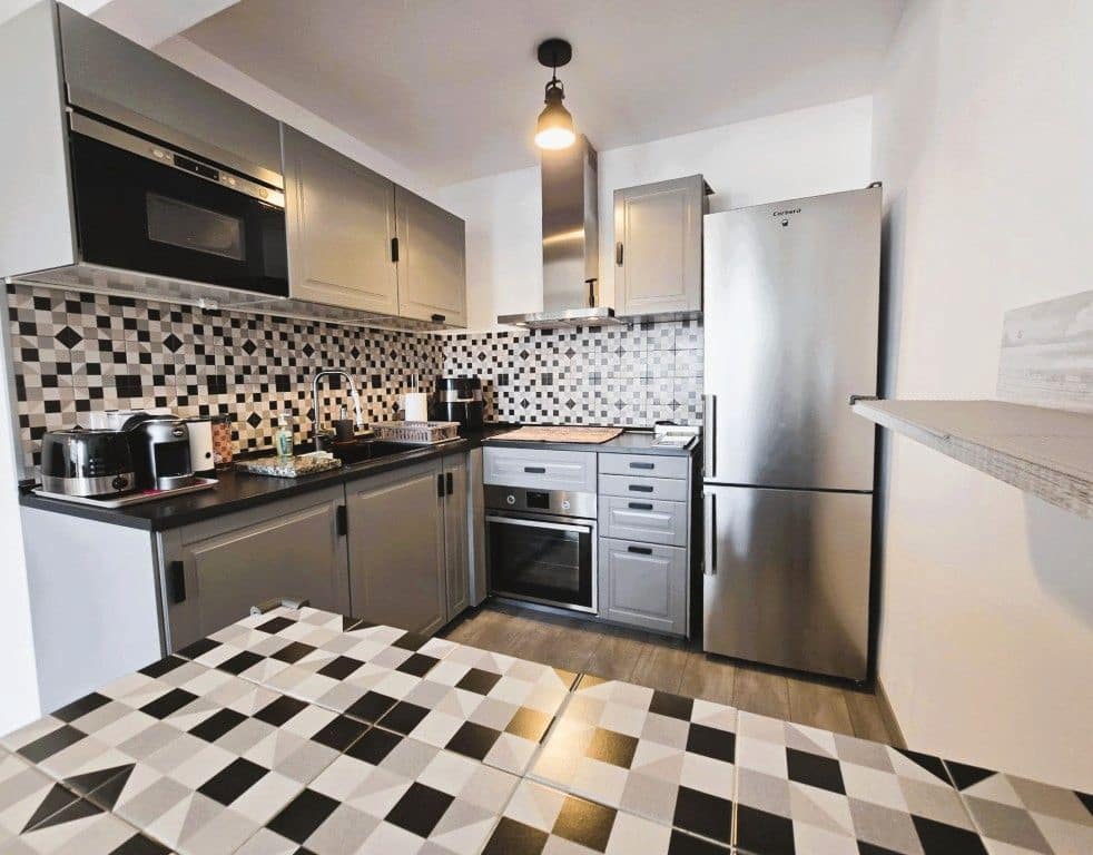 1 soveværelse Strandlejlighed til salg i Roses med swimmingpool - € 212.500 (Ref: 9297749)