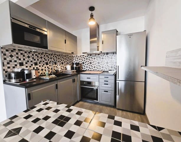 1 soveværelse Strandlejlighed til salg i Santa Margarida, Roses med swimmingpool - € 212.500 (Ref: 9297749)