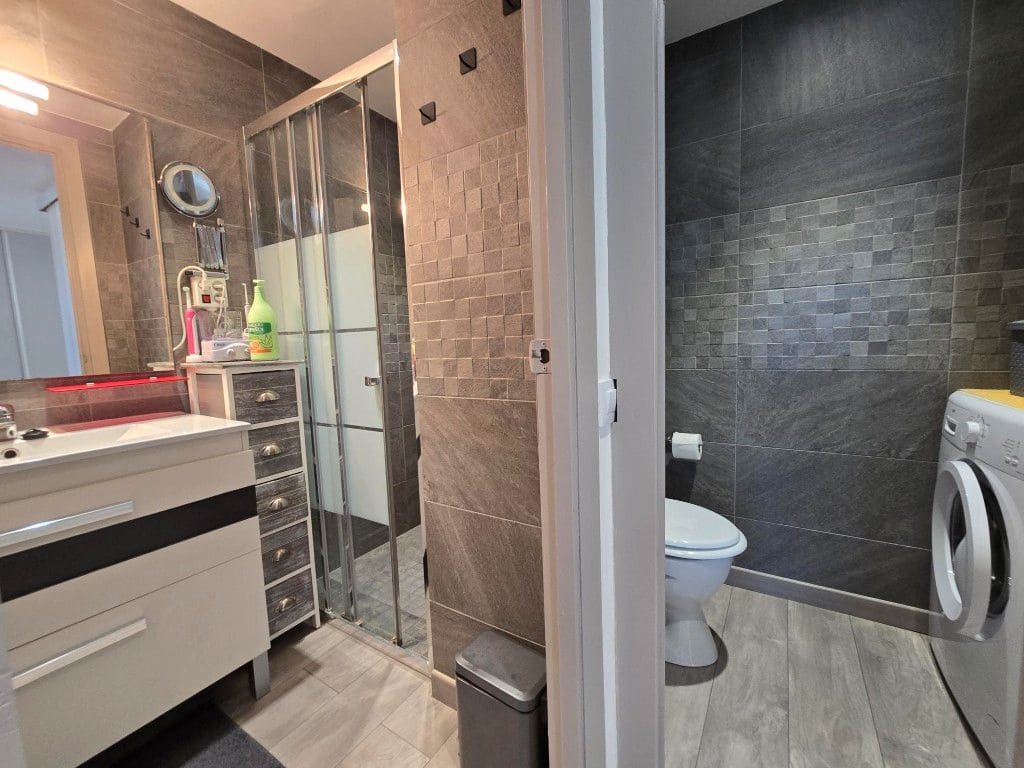 1 soveværelse Strandlejlighed til salg i Roses med swimmingpool - € 212.500 (Ref: 9297749)