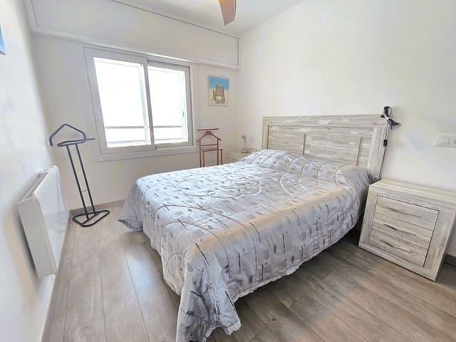 1 soveværelse Strandlejlighed til salg i Santa Margarida, Roses med swimmingpool - € 212.500 (Ref: 9297749)