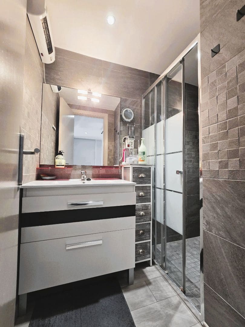 1 soveværelse Strandlejlighed til salg i Roses med swimmingpool - € 212.500 (Ref: 9297749)