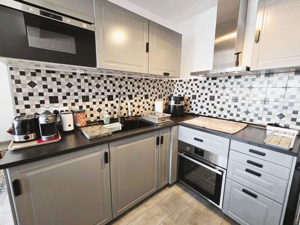 1 soveværelse Strandlejlighed til salg i Roses med swimmingpool - € 212.500 (Ref: 9297749)