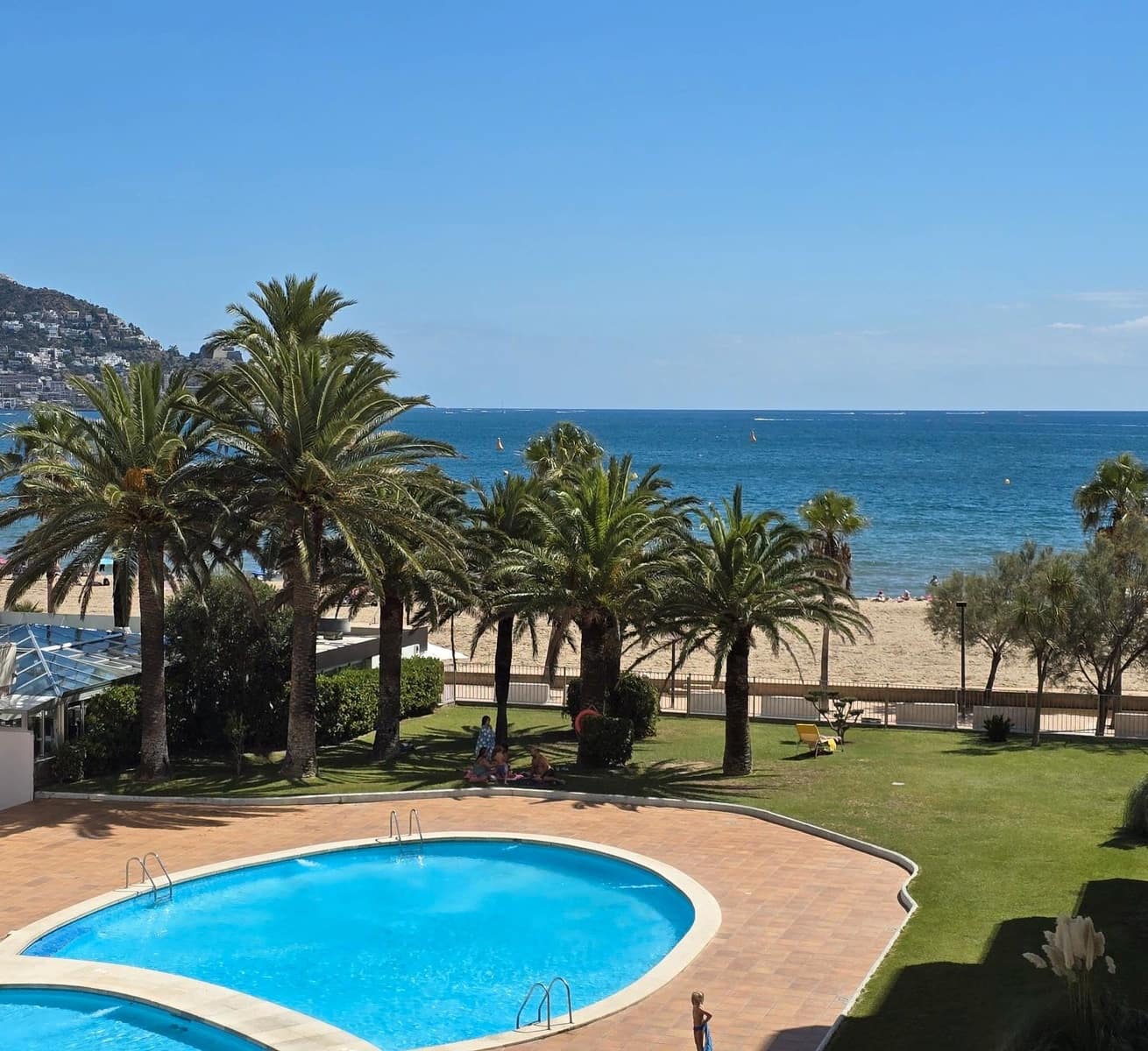 1 soveværelse Strandlejlighed til salg i Roses med swimmingpool - € 212.500 (Ref: 9297749)