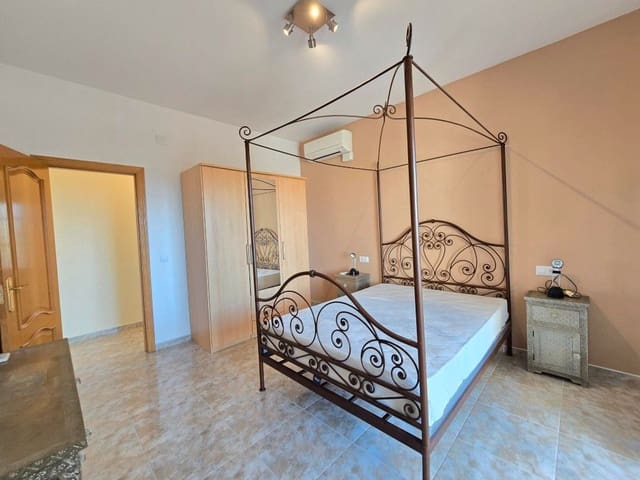 4 bedroom Villa for sale in Pau with pool garage - € 695,000 (Ref: 9335434)