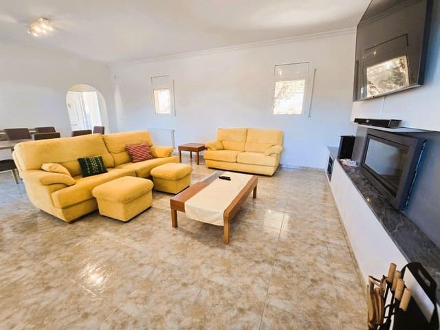 4 bedroom Villa for sale in Pau with pool garage - € 695,000 (Ref: 9335434)