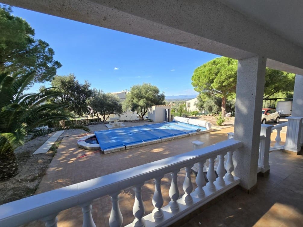 Chalet de 4 habitaciones en Pau en venta con piscina garaje - 695.000 € (Ref: 9335434)