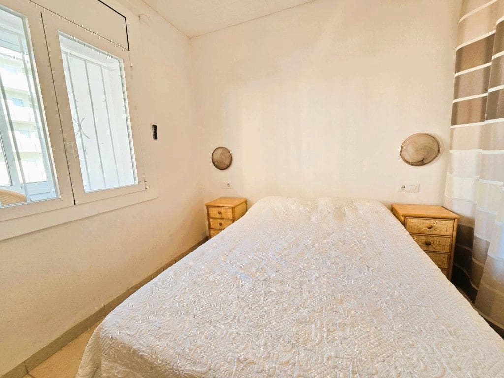 1 sypialnia Apartament na sprzedaż w Roses - 139 500 € (Ref: 9396692)