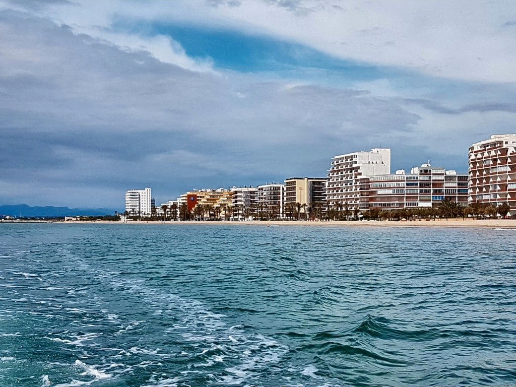 1 bedroom Beach Apartment for sale in Roses with pool - € 160,000 (Ref: 9421492)