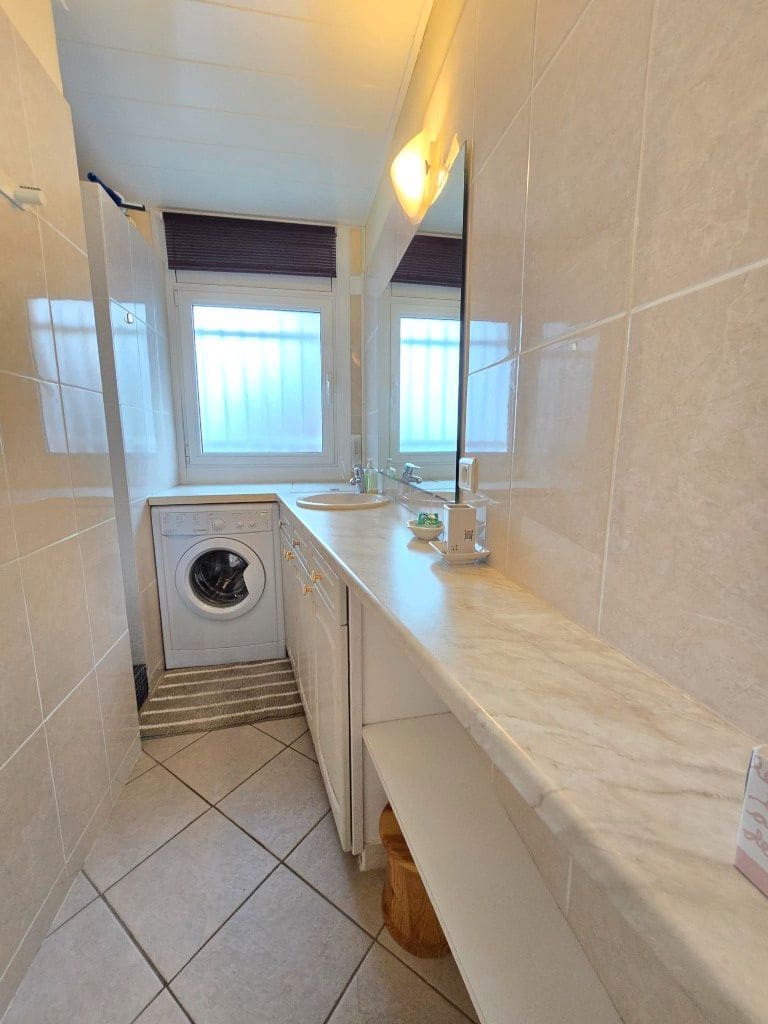 2 Zimmer Strandapartment zu verkaufen in Roses mit Garage - 275.000 € (Ref: 9424128)