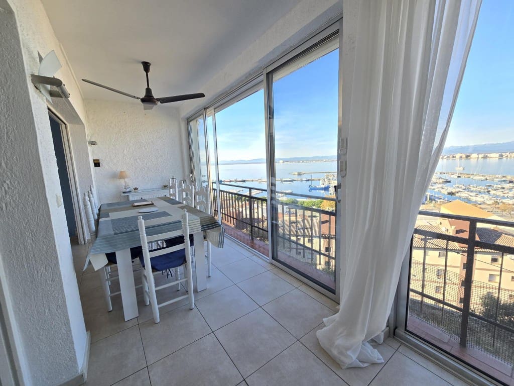 2 quarto Apartamento de Praia para venda em Roses com garagem - 275 000 € (Ref: 9424128)