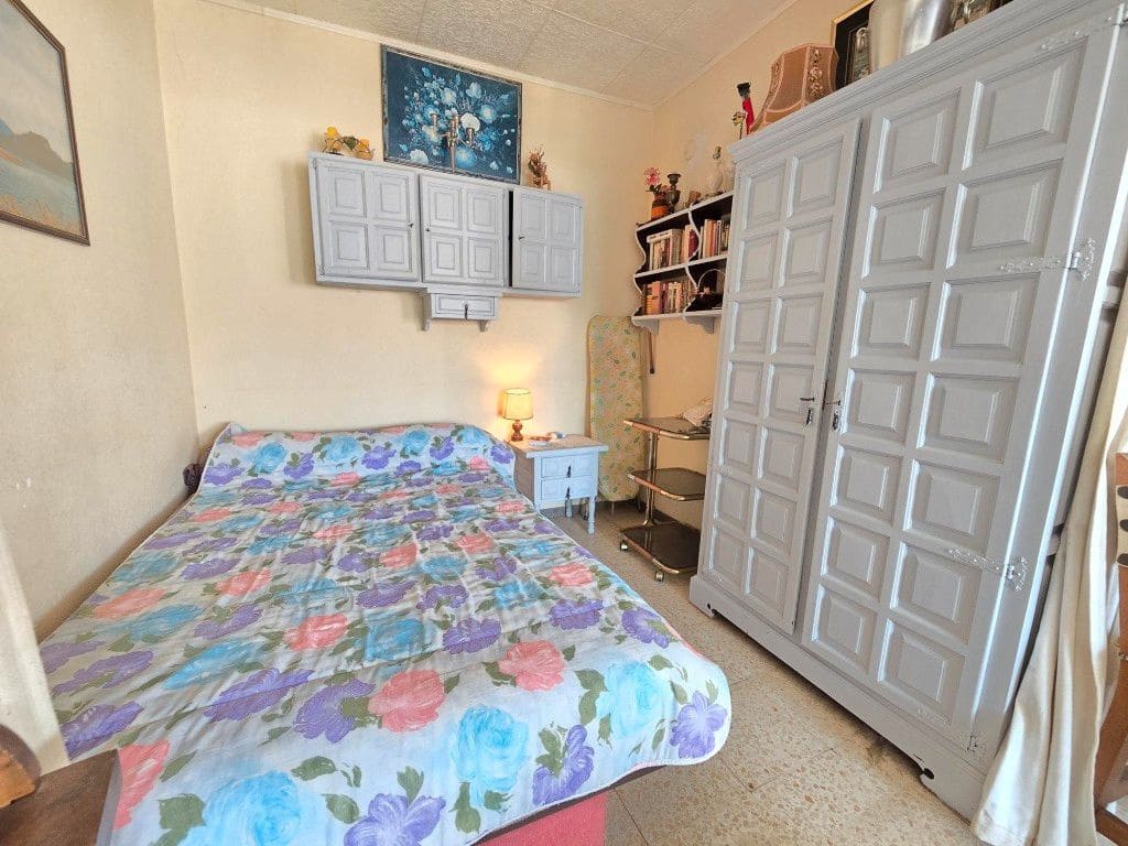 2 bedroom Apartment for sale in Roses with pool - € 180,000 (Ref: 9480598)