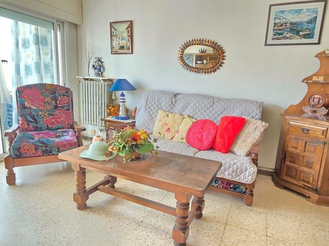 Apartamento de 2 habitaciones en Santa Margarida, Roses en venta con piscina - 180.000 € (Ref: 9480598)