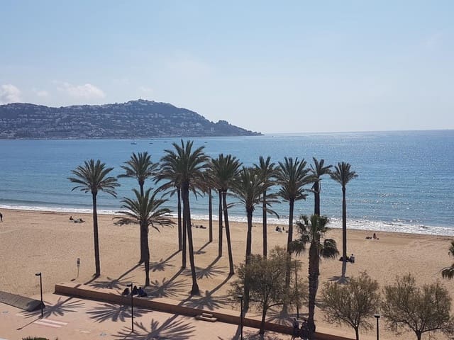 2 soverom Strandleiligheter til salgs i Santa Margarida, Roses med svømmebasseng - € 180 000 (Ref: 9480598)