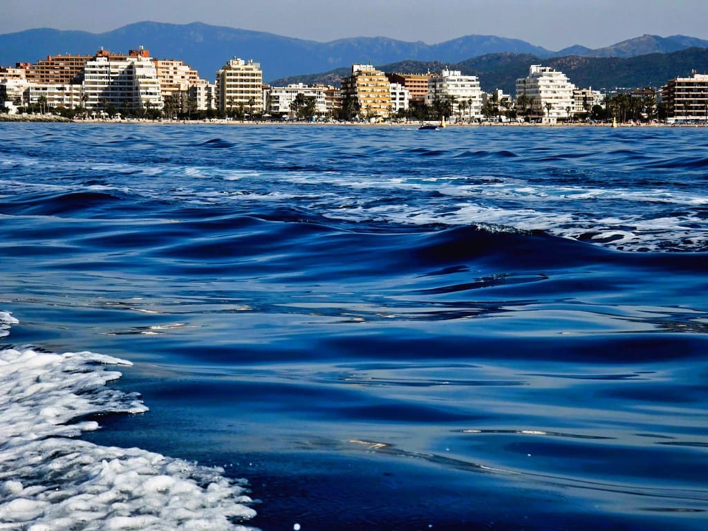 Apartament przy plaży na sprzedaż w Roses z basenem - 149 000 € (Ref: 9534603)