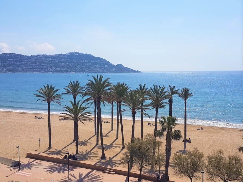 1 chambre Appartement de Plage à vendre à Roses avec piscine - 189 000 € (Ref: 9536291)