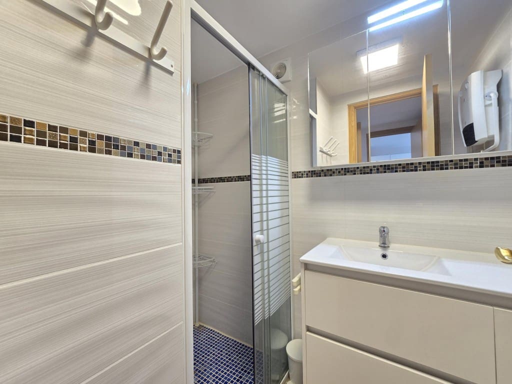 1 chambre Appartement de Plage à vendre à Roses avec piscine - 189 000 € (Ref: 9536291)