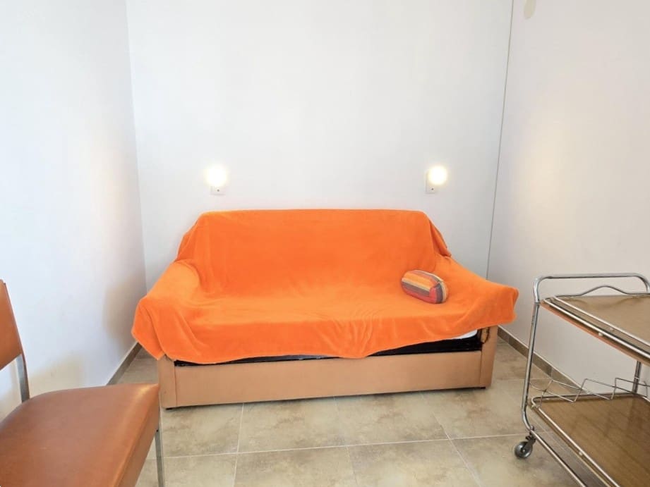 2 soveværelse Strandlejlighed til salg i Roses med swimmingpool - € 330.000 (Ref: 9536311)