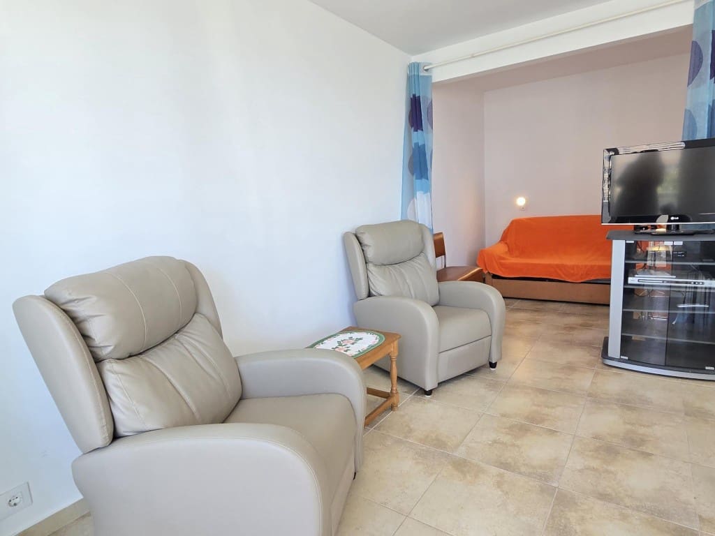 2 soveværelse Strandlejlighed til salg i Roses med swimmingpool - € 330.000 (Ref: 9536311)