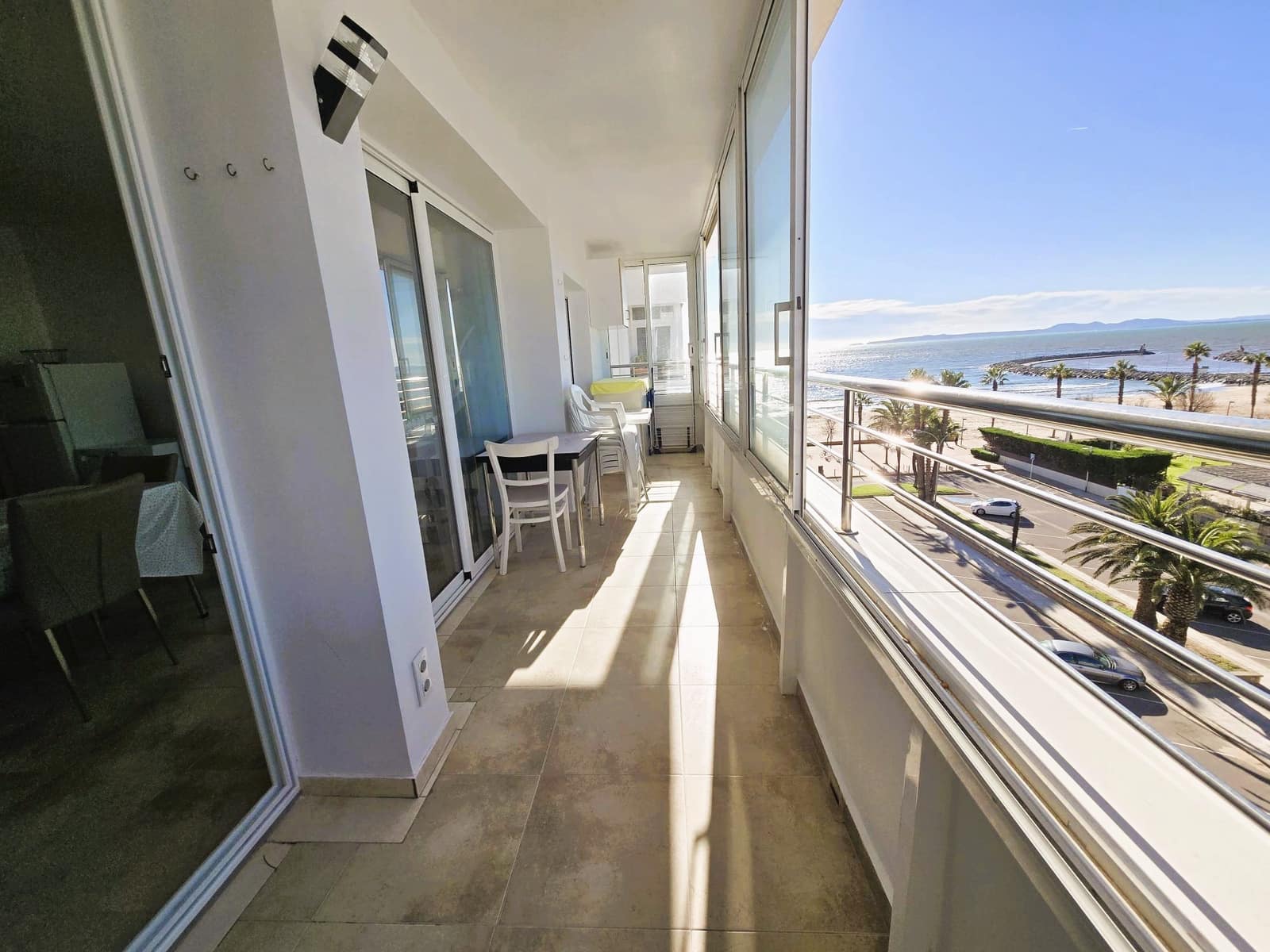 2 soveværelse Strandlejlighed til salg i Roses med swimmingpool - € 330.000 (Ref: 9536311)