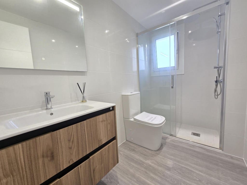 3 Zimmer Strandapartment zu verkaufen in Roses mit Garage - 238.500 € (Ref: 9659715)