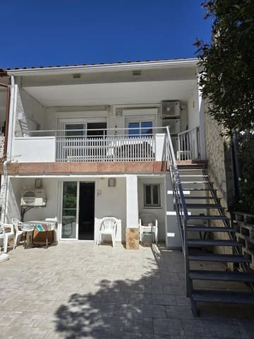 3 bedroom Townhouse for sale in Santa Margarida, Roses with garage - € 295,000 (Ref: 9713387)
