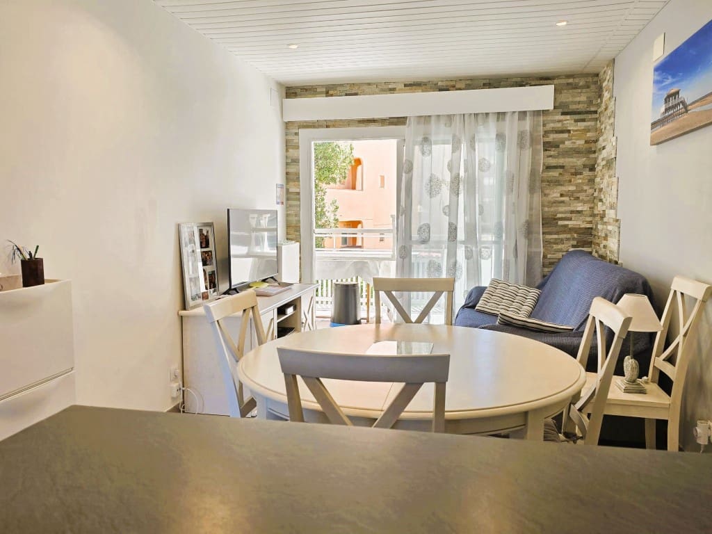 3 soverom Hus til salgs i Roses med garasje - € 295 000 (Ref: 9713387)