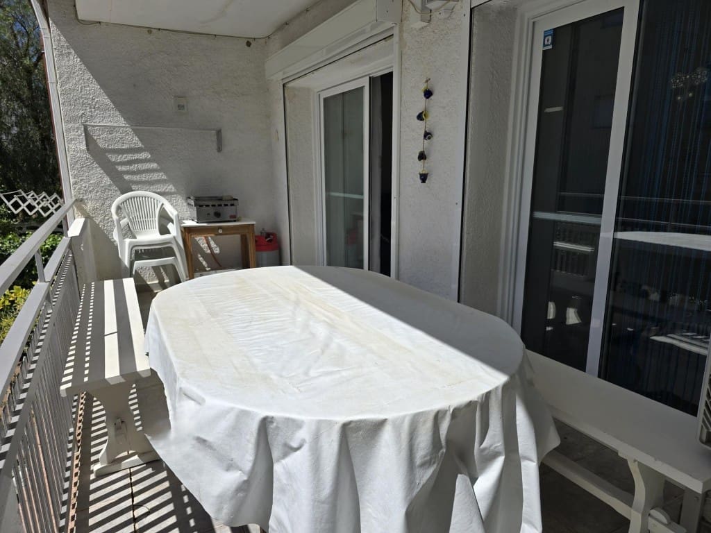 3 bedroom Townhouse for sale in Roses with garage - € 295,000 (Ref: 9713387)