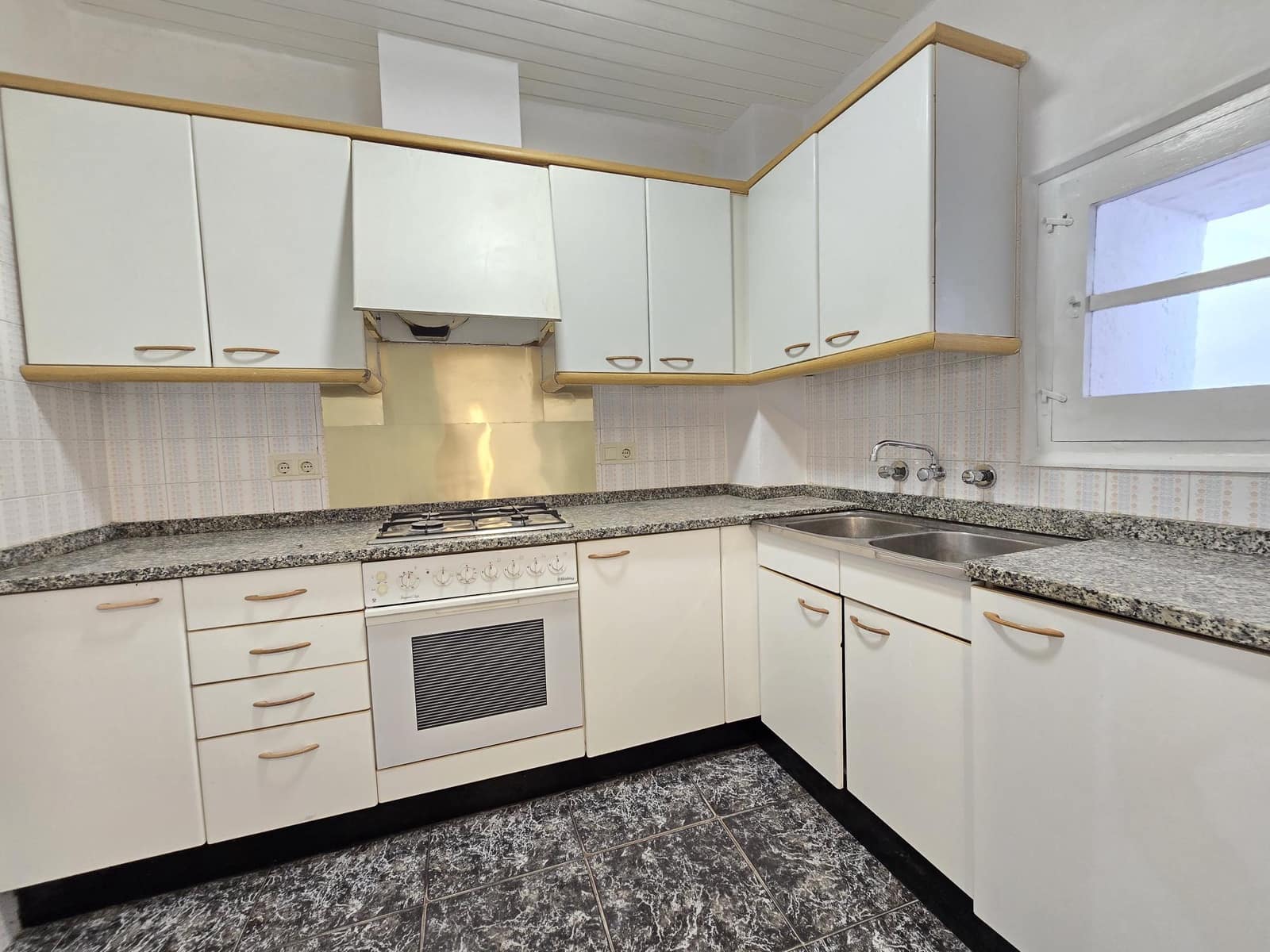 4 soverom Hus til salgs i Palau-saverdera med garasje - € 229 000 (Ref: 9759380)