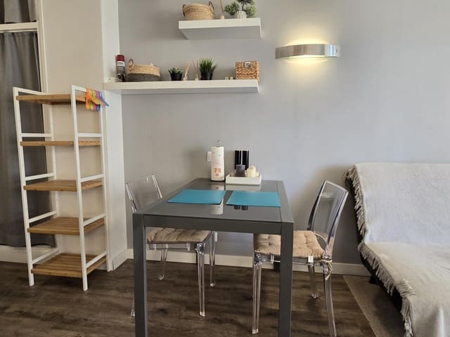 Apartament na sprzedaż w Santa Margarida, Roses z basenem - 110 000 € (Ref: 9761467)