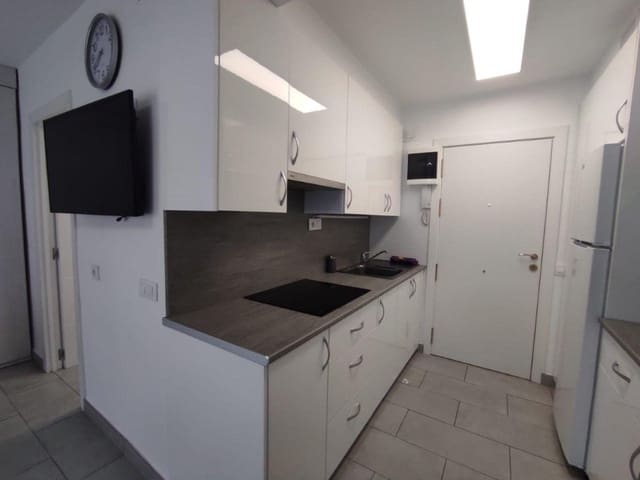 Strandleiligheter til salgs i Santa Margarida, Roses med svømmebasseng - € 170 000 (Ref: 9797682)