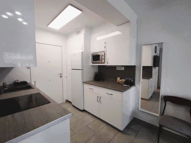 Strandleiligheter til salgs i Santa Margarida, Roses med svømmebasseng - € 170 000 (Ref: 9797682)