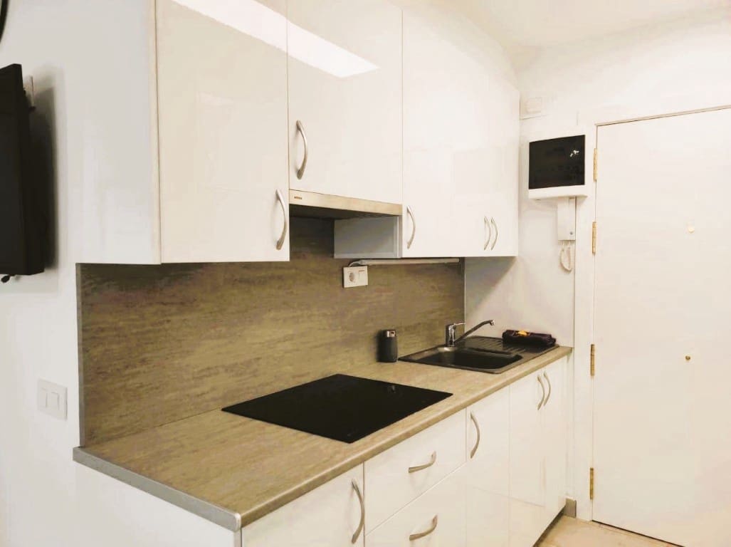 Strandleiligheter til salgs i Roses med svømmebasseng - € 170 000 (Ref: 9797682)