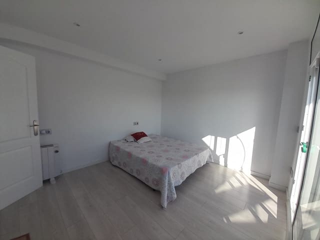 5 Zimmer Villa zu verkaufen in Roses - 460.000 € (Ref: 9813444)