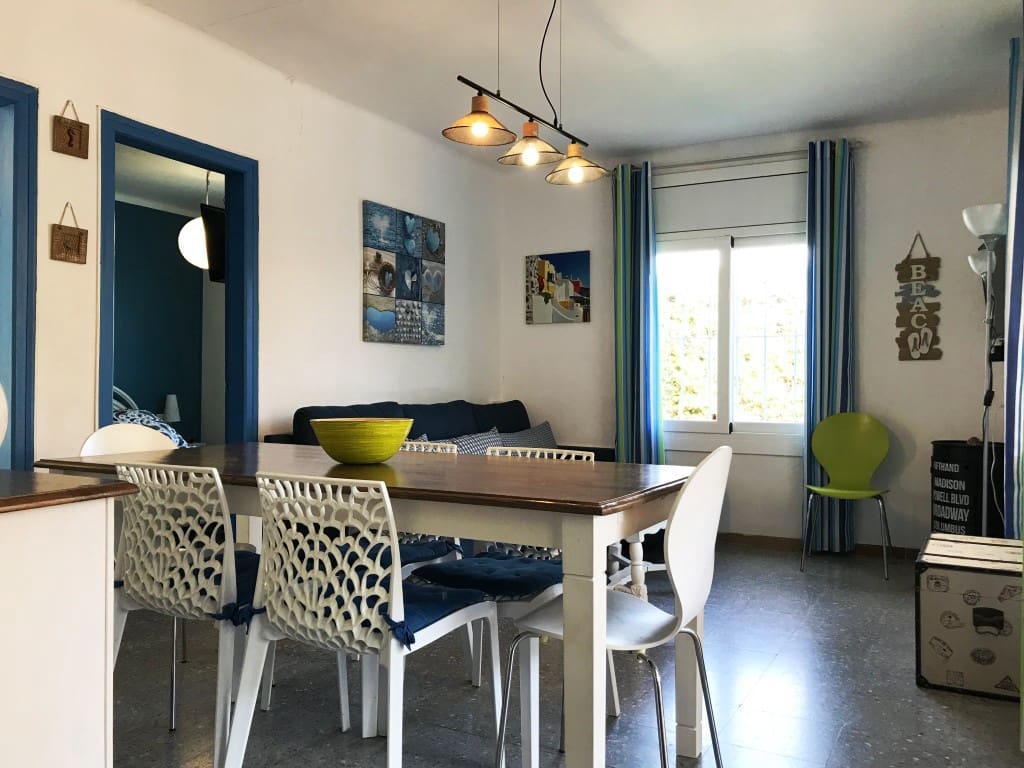 2 sovrum Villa till salu i Roses med pool - 330 000 € (Ref: 9814646)