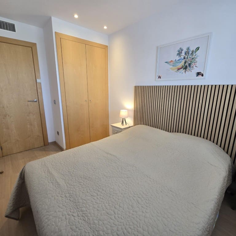 2 bedroom Apartment for sale in Roses with pool - € 279,000 (Ref: 9862423)