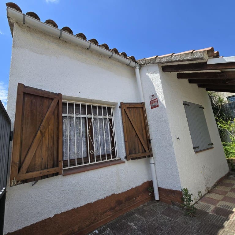 2 sovrum Hus till salu i Roses med pool - 140 000 € (Ref: 9890906)