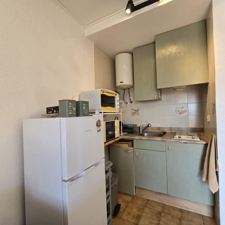 1 bedroom Beach Apartment for sale in Roses with garage - € 125,000 (Ref: 9929749)