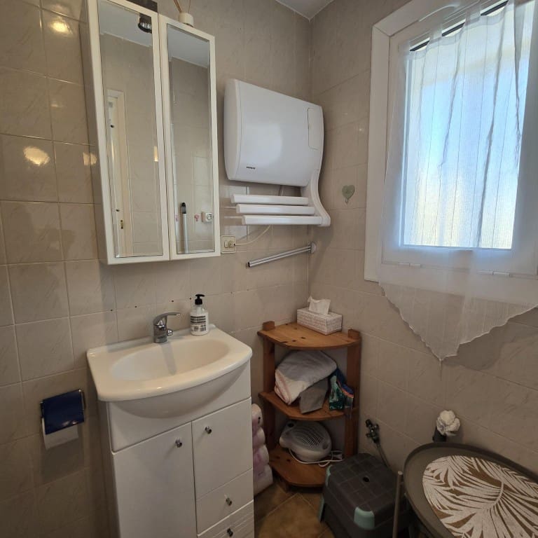 1 bedroom Beach Apartment for sale in Roses with garage - € 125,000 (Ref: 9929749)