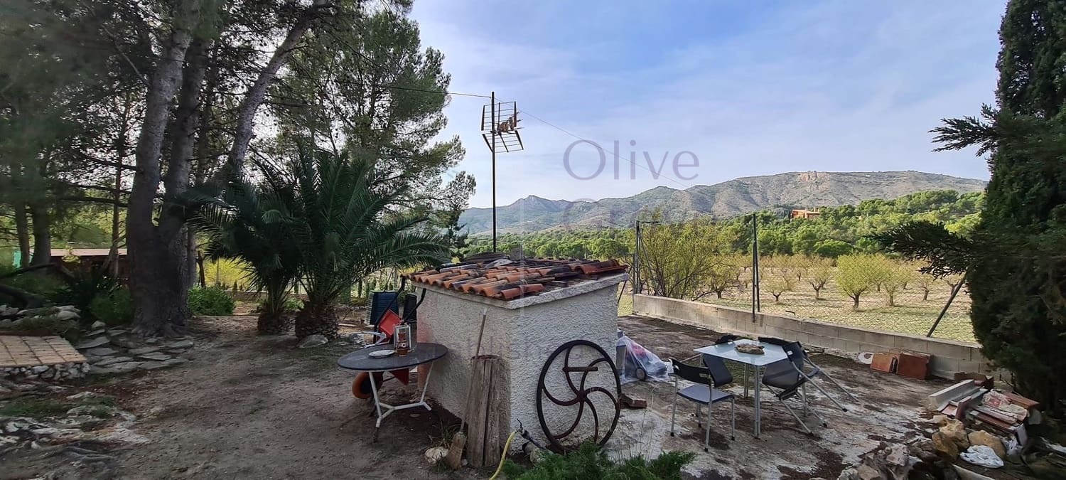 6 bedroom Finca/Country House for sale in Sax with pool - € 539,950 (Ref: 10009991)