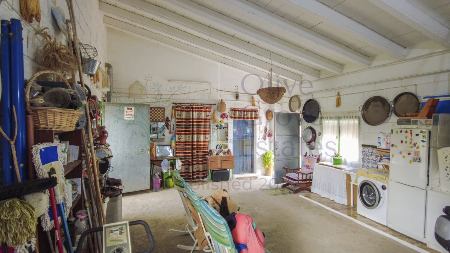 7 bedroom Finca/Country House for sale in Caudete with pool garage - € 359,995 (Ref: 10031246)