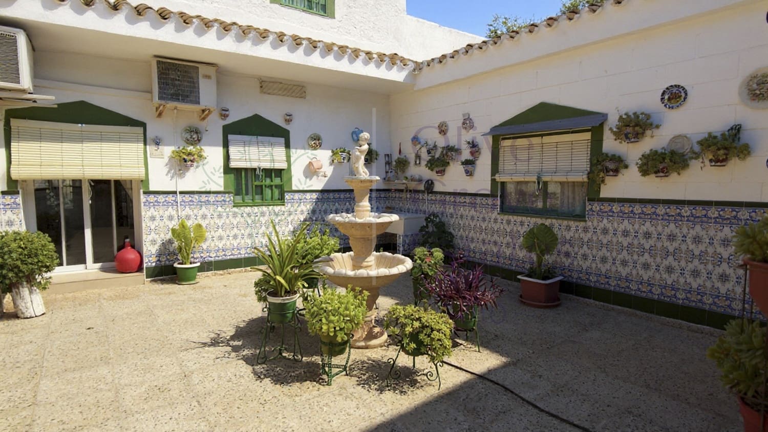7 bedroom Finca/Country House for sale in Caudete with pool garage - € 359,995 (Ref: 10031246)