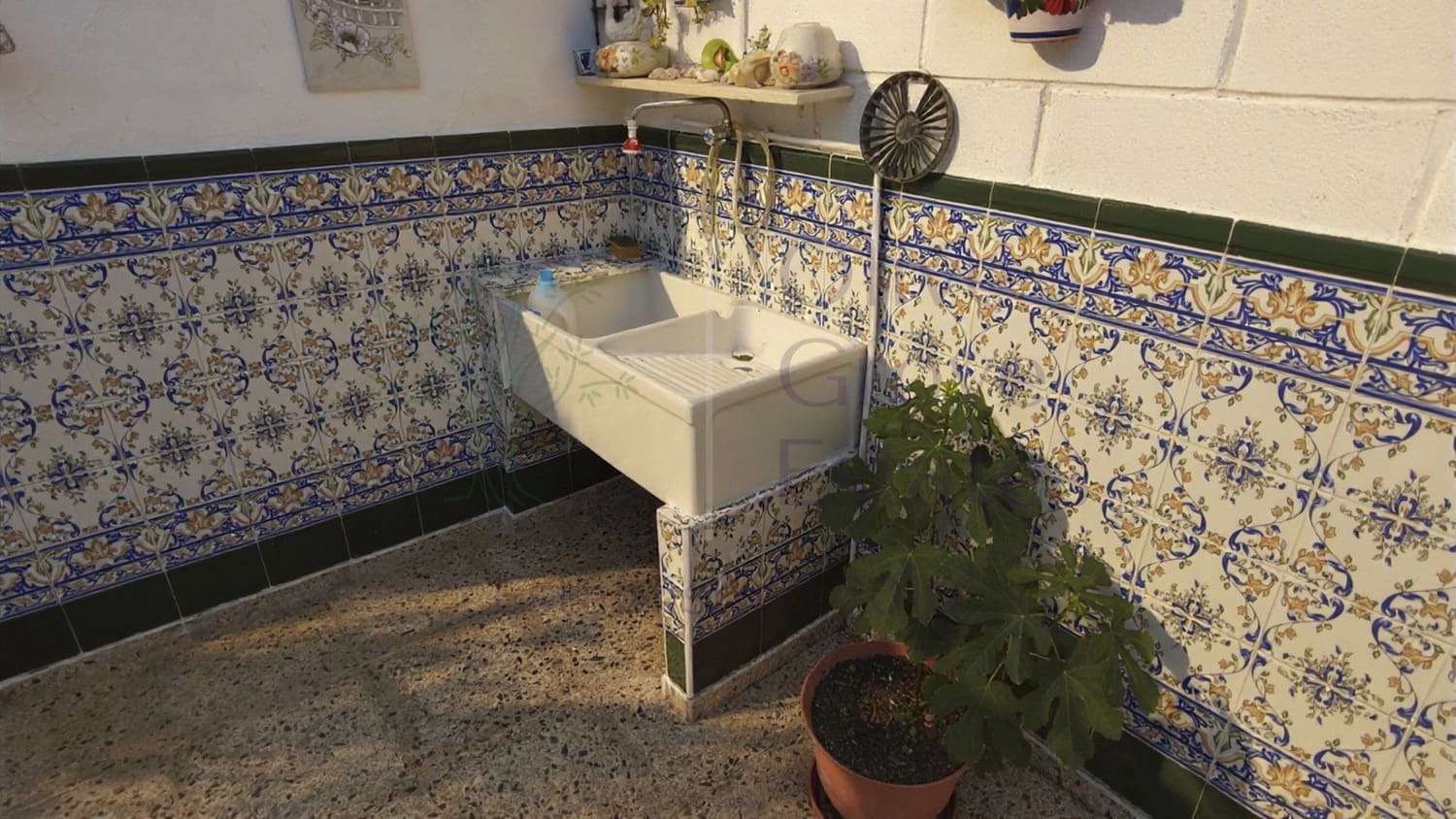 7 bedroom Finca/Country House for sale in Caudete with pool garage - € 359,995 (Ref: 10031246)