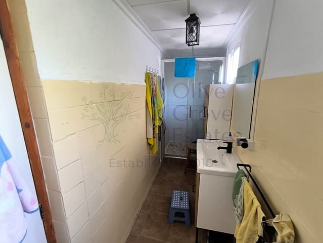 2 slaapkamer Finca/Landhuis te koop in Caudete met zwembad garage - € 175.000 (Ref: 10154311)