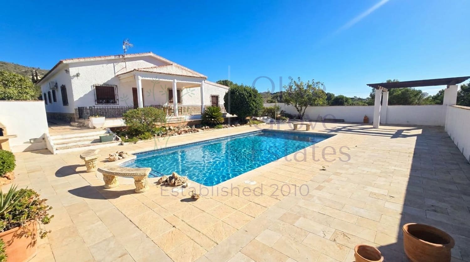 6 Zimmer Finca/Landgut zu verkaufen in Sax mit Pool - 275.000 € (Ref: 10179482)